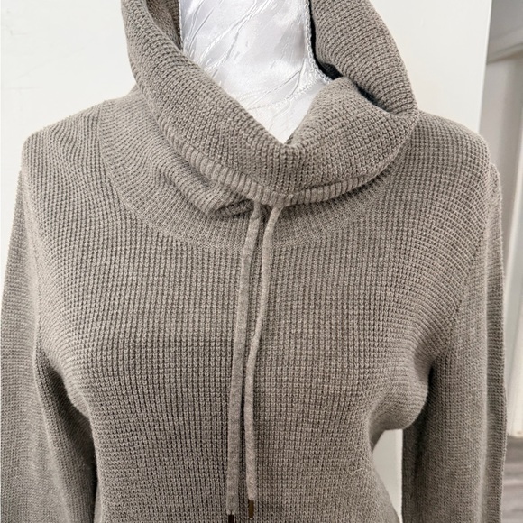 Lauren Ralph Lauren Gray Cowl Neck Sweater Cozy - Picture 2 of 8